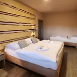 Obzor Hotel 3*