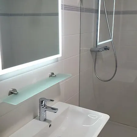 Hotel Obzor 3*