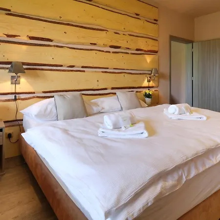 Obzor Hotell 3*