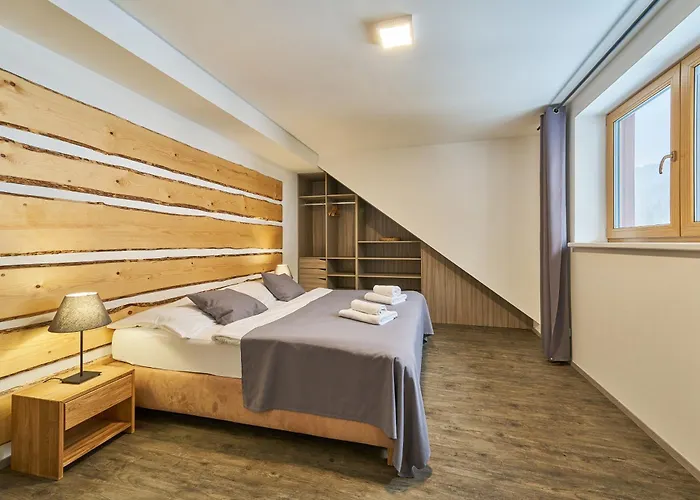Obzor Hotell 3*