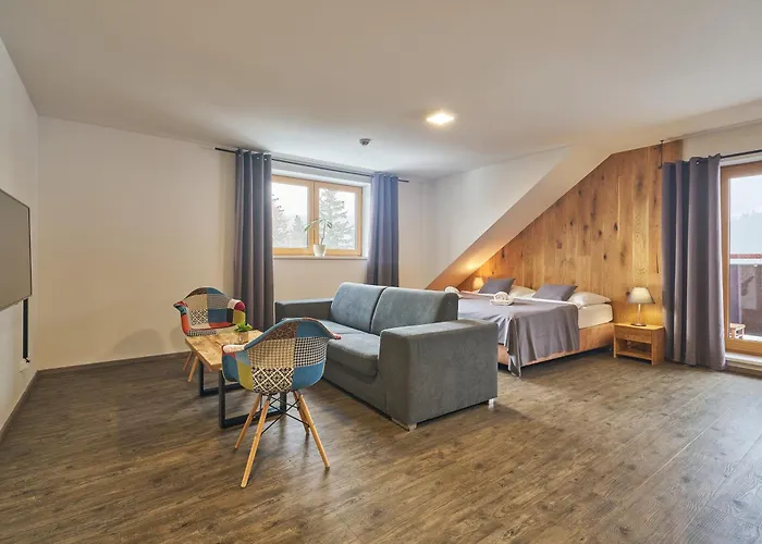 Obzor Hotell 3*