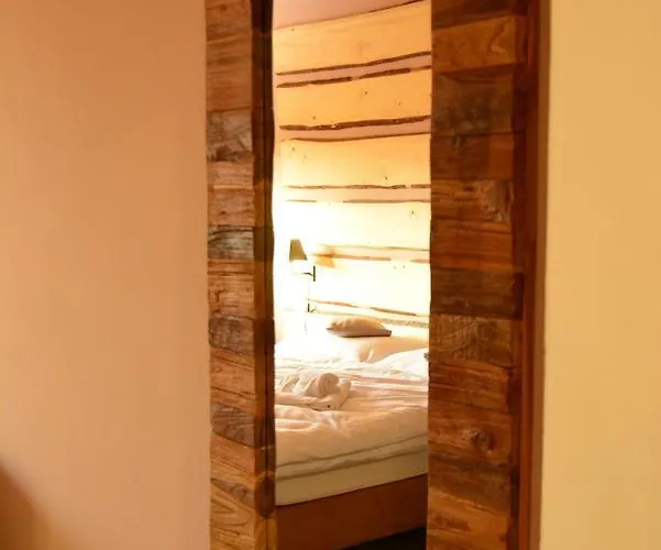 Hotell Obzor Pec pod Snezkou